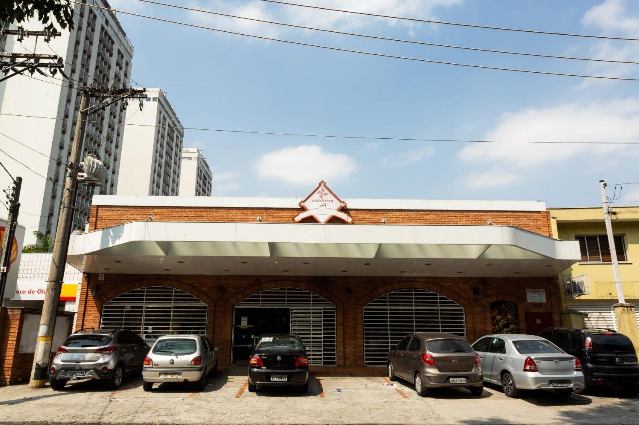 Aluguel De Suites Por Temporada Em Alto De Pinheiros San Paolo Esterno foto