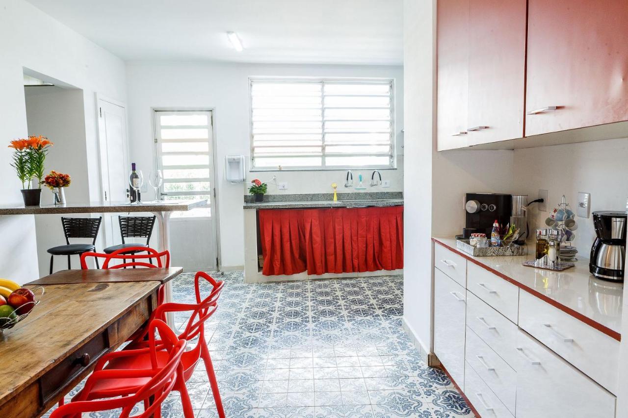 Aluguel De Suites Por Temporada Em Alto De Pinheiros San Paolo Esterno foto